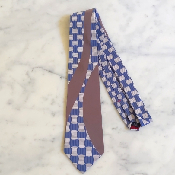 NWOT. Cambridge Classics 100% Italian Silk Tie with Multicolor Design Patterns. - Picture 2 of 5